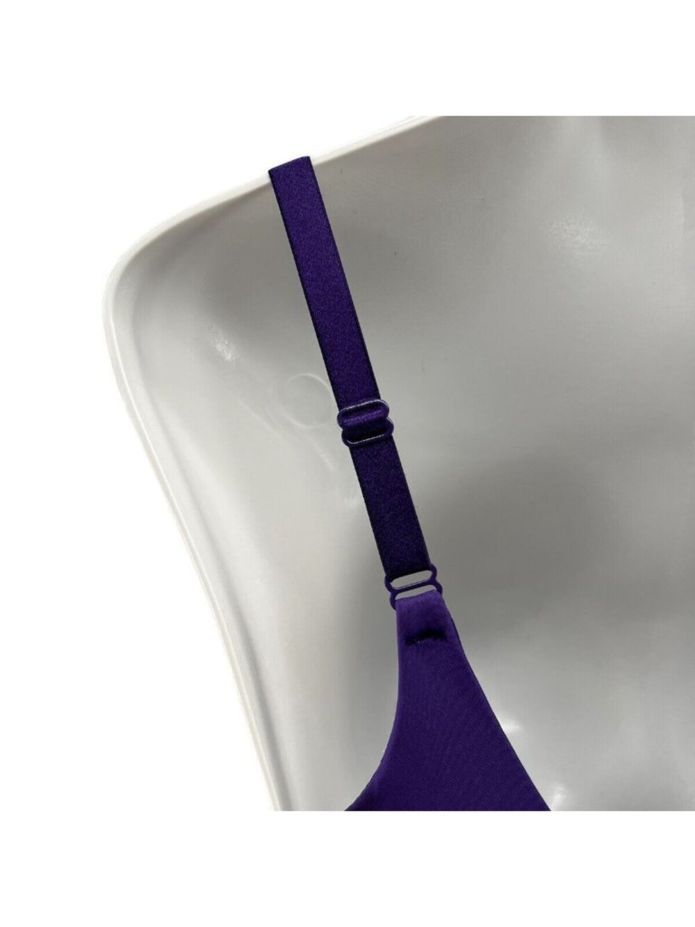 Maidenform 34D Underwire Contour Bra T-Shirt Purple Soft Cup EUC RN 27701 - Picture 10 of 13